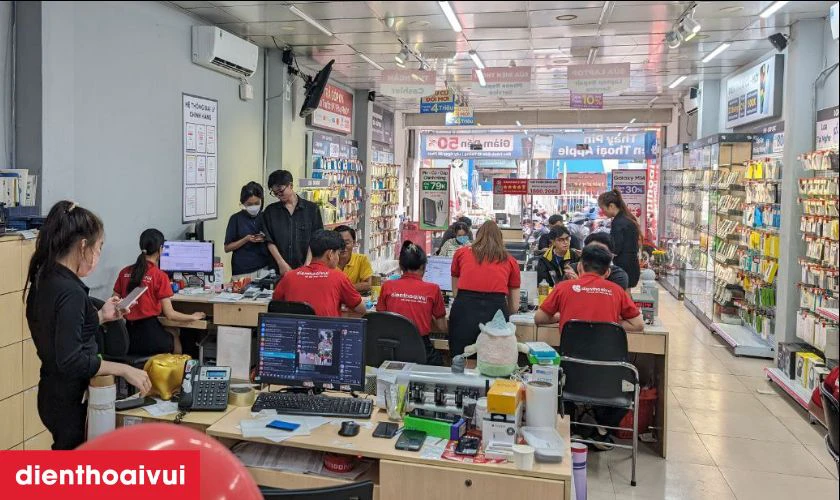Dịch vụ thay m&agrave;n h&igrave;nh Samsung Fold 4 5G (B&ecirc;n trong) ch&iacute;nh h&atilde;ng, lấy liền tại Điện Thoại Vui