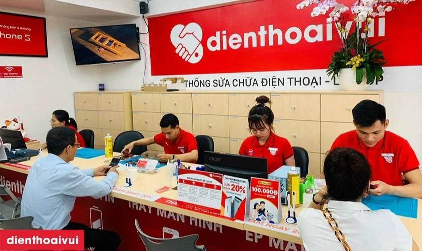 Giao m&aacute;y sau khi ho&agrave;n tất