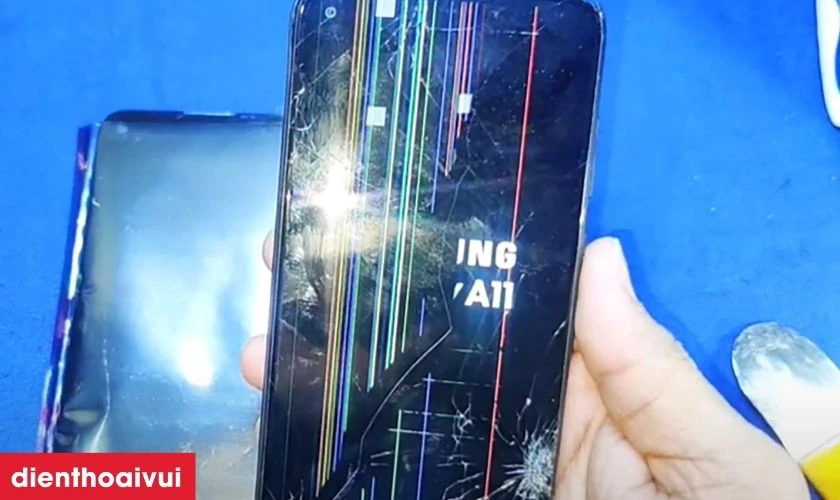 Nguy&ecirc;n nh&acirc;n hư hỏng m&agrave;n h&igrave;nh Samsung Galaxy A11