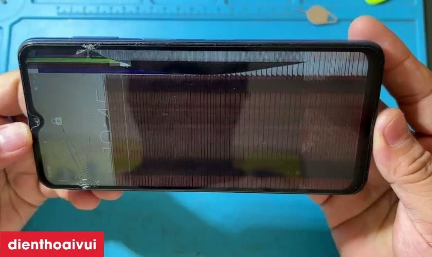 C&oacute; n&ecirc;n thay m&agrave;n h&igrave;nh Samsung Galaxy A12 125 h&atilde;ng Safety ch&iacute;nh h&atilde;ng kh&ocirc;ng?