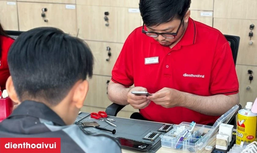 Quy tr&igrave;nh l&agrave;m việc chuy&ecirc;n nghiệp, tận t&acirc;m tại Điện Thoại Vui