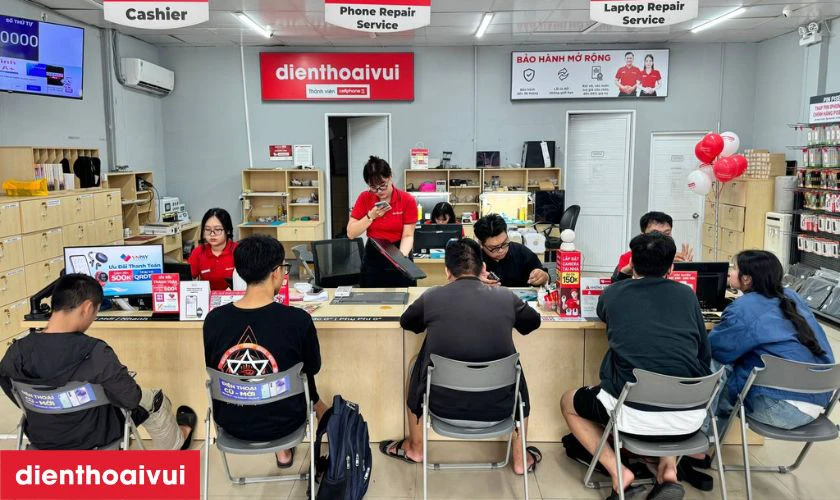 Dịch vụ thay màn hình Samsung Galaxy loại A+ lấy liền tại Điện Thoại Vui