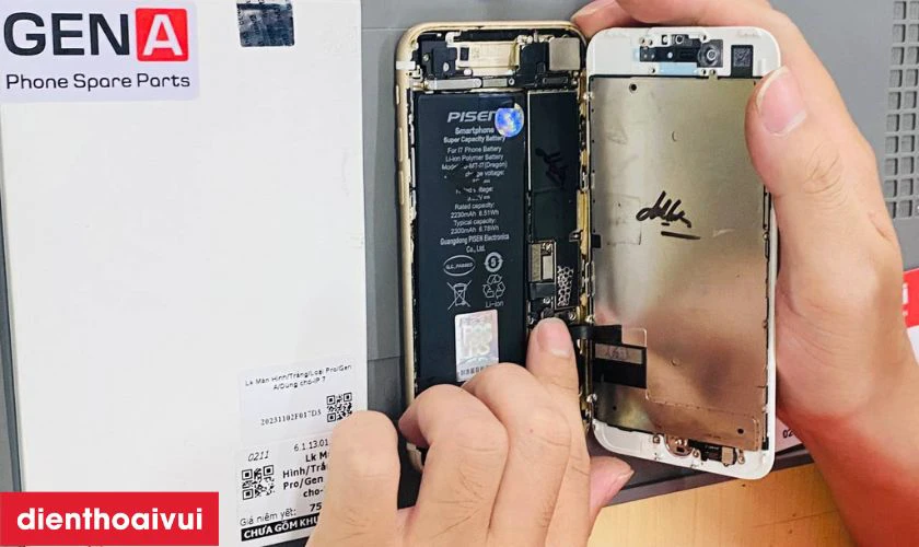 Tiến h&agrave;nh thay m&agrave;n h&igrave;nh GENA loại Pro cho Galaxy A12