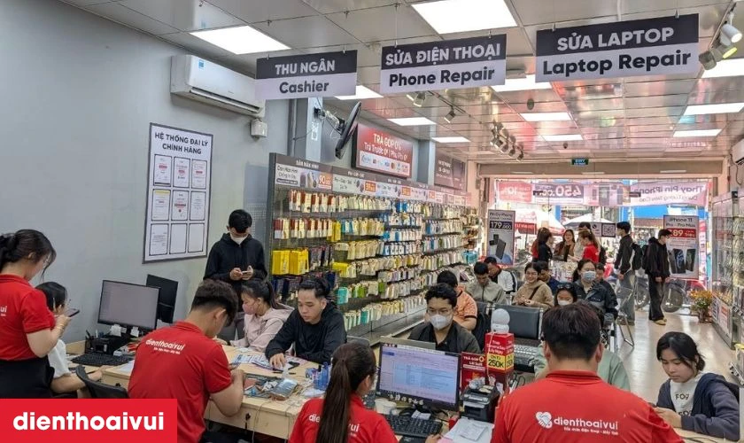 Địa chỉ thay m&agrave;n h&igrave;nh Samsung Galaxy J4 CORE