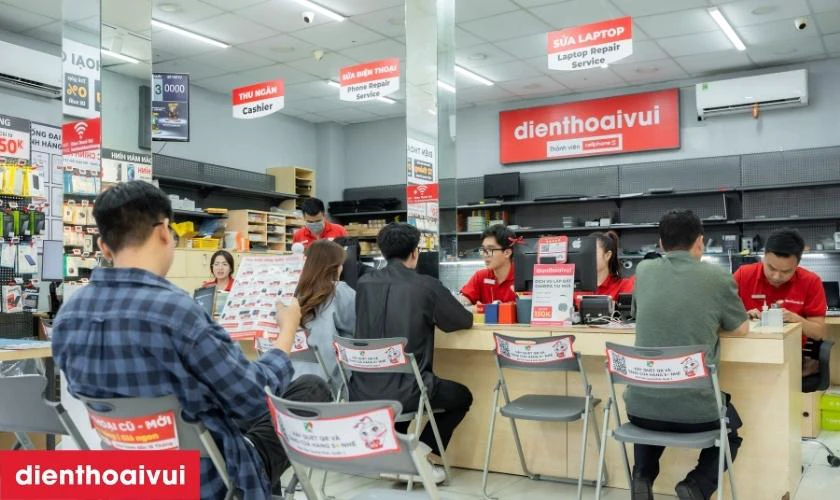Tiếp nhận thiết bị gặp sự cố m&agrave;n h&igrave;nh