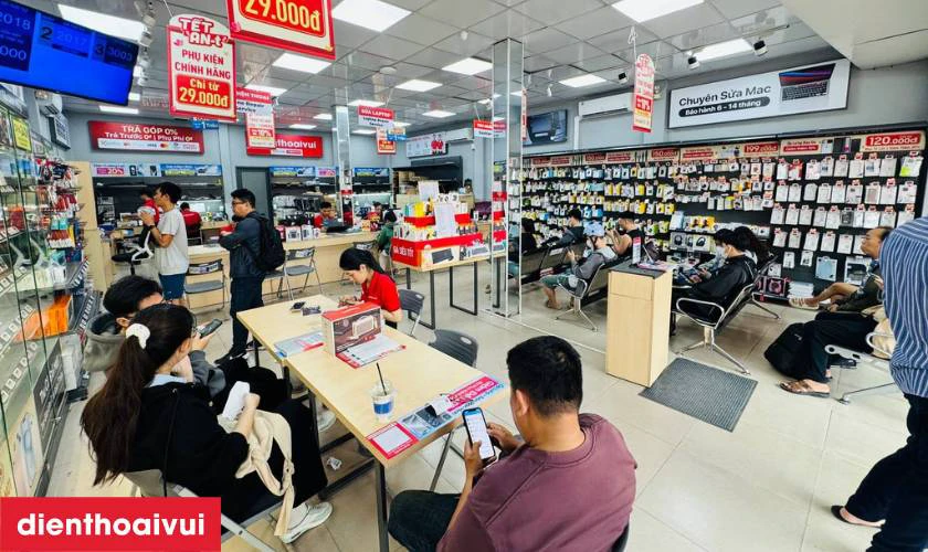 Dịch vụ sửa chữa uy t&iacute;n, tận t&acirc;m tại Điện Thoại Vui
