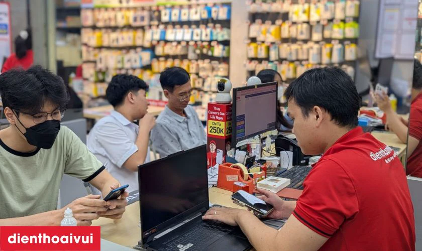 Quy trình thay màn hình Samsung Galaxy Note 20 Ultra nguyên khung chính hãng GENA loại A+ Size 6.78 chuyên nghiệp