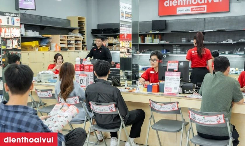Thay m&agrave;n h&igrave;nh Samsung Galaxy S8 Plus nguy&ecirc;n khung loại A+ ở đ&acirc;u uy t&iacute;n, lấy liền lại TPHCM v&agrave; H&agrave; Nội