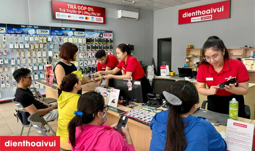 Quy tr&igrave;nh thay m&agrave;n h&igrave;nh Samsung M53 chuy&ecirc;n nghiệp lấy liền tại Điện Thoại Vui