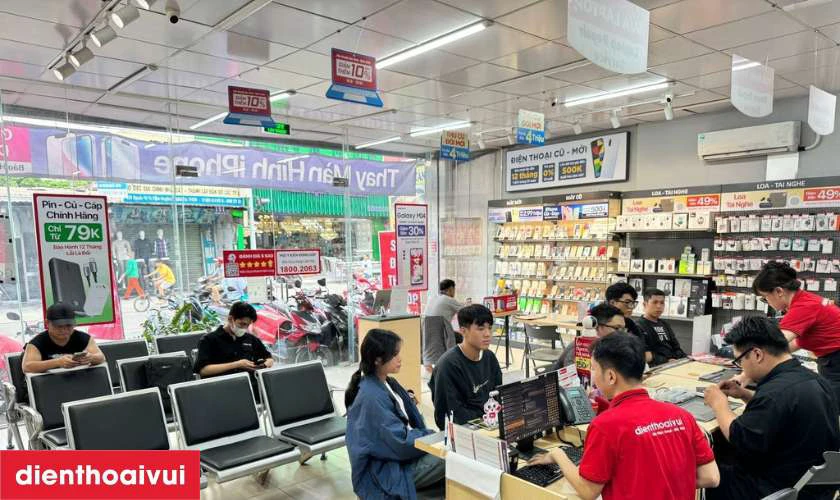 Cửa h&agrave;ng thay m&agrave;n h&igrave;nh Samsung M55 ở đ&acirc;u uy t&iacute;n, lấy liền tại TPHCM v&agrave; H&agrave; Nội