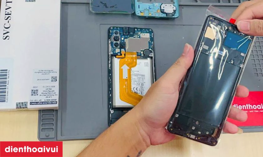 Quy tr&igrave;nh thay m&agrave;n h&igrave;nh Samsung Note 9 chuy&ecirc;n nghiệp lấy liền tại Điện Thoại Vui