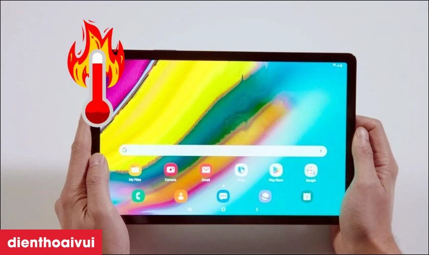 Nhiệt độ cao l&agrave;m hư hỏng m&agrave;n h&igrave;nh, ảnh hưởng đến trải nghiệm người d&ugrave;ng