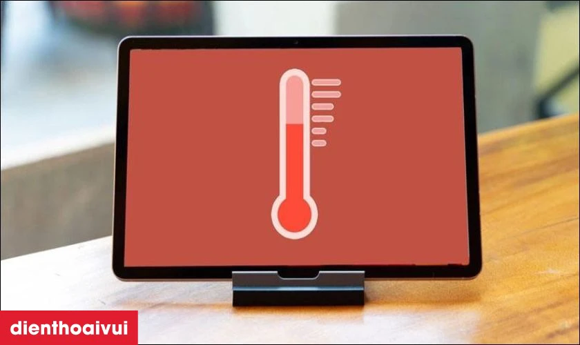 Nhiệt độ qu&aacute; n&oacute;ng khiến m&agrave;n h&igrave;nh bị ảnh hưởng, hư hỏng, giảm chất lượng