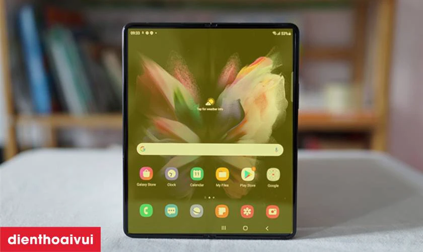 M&agrave;n h&igrave;nh Samsung Z Fold 3 5G bị &aacute;m m&agrave;u