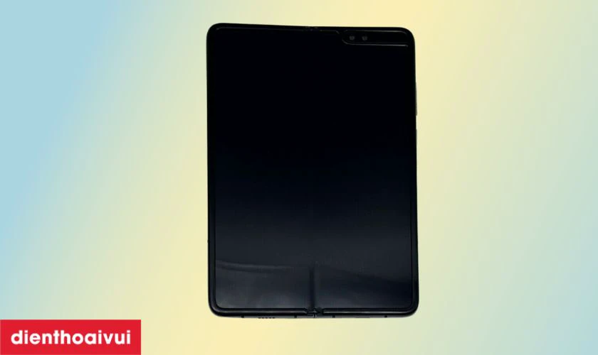 M&agrave;n h&igrave;nh Samsung Z Fold 5 bị &aacute;m m&agrave;u hoặc tối đen