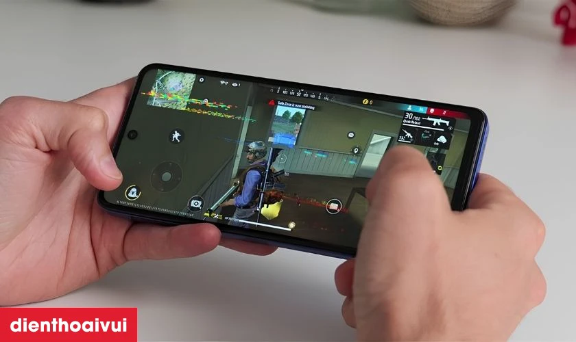 Khi n&agrave;o cần thay m&agrave;n h&igrave;nh Tecno Pova 5?