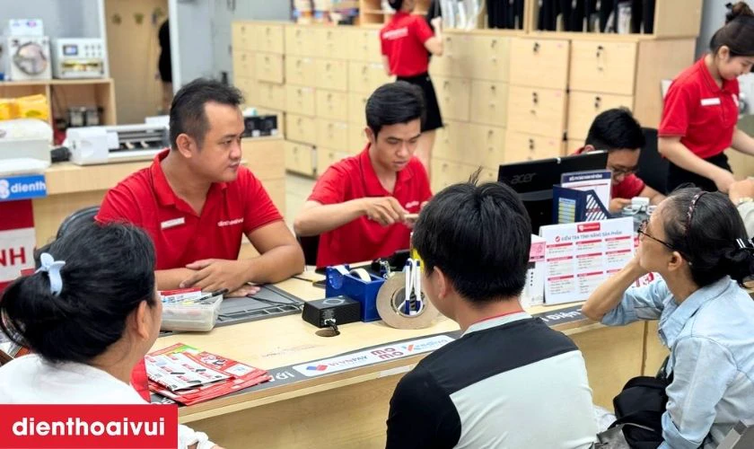 Dịch vụ thay m&agrave;n h&igrave;nh Vivo S10 Pro ch&iacute;nh h&atilde;ng, lấy liền tại Điện Thoại Vui