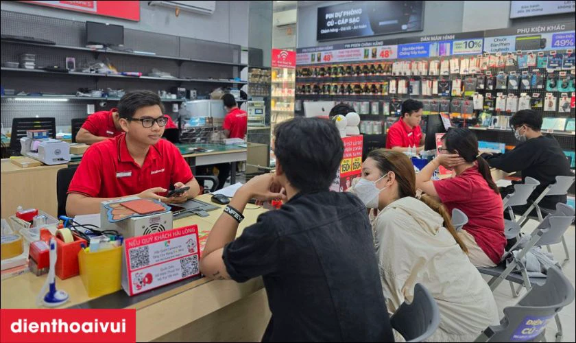 Quy tr&igrave;nh thay m&agrave;n h&igrave;nh Vivo S16 chuy&ecirc;n nghiệp lấy liền tại Điện Thoại Vui