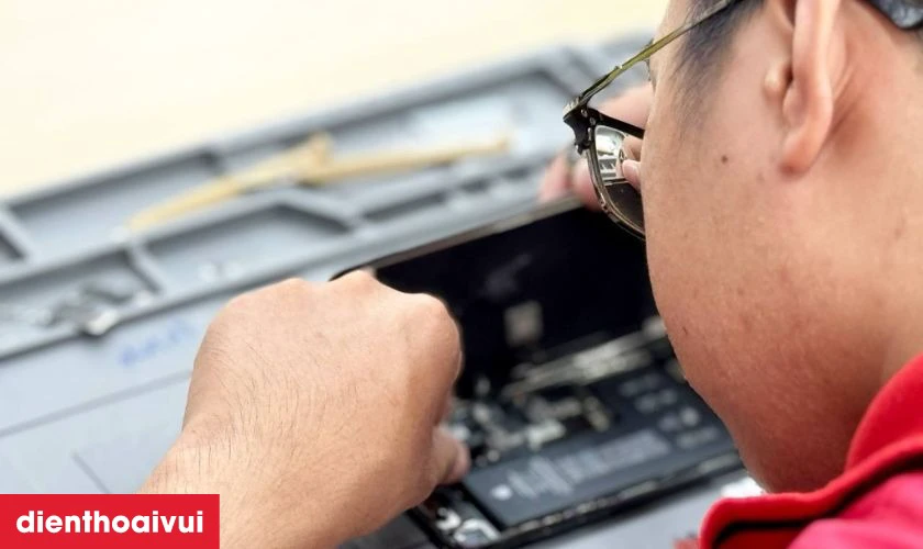 Điện Thoại Vui l&agrave; địa chỉ thay m&agrave;n h&igrave;nh Vivo T1 uy t&iacute;n gi&aacute; tốt
