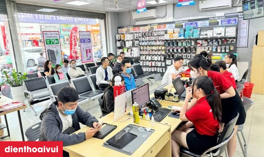 Dịch vụ thay m&agrave;n h&igrave;nh Vivo V19 ch&iacute;nh h&atilde;ng, lấy liền tại Điện Thoại Vui
