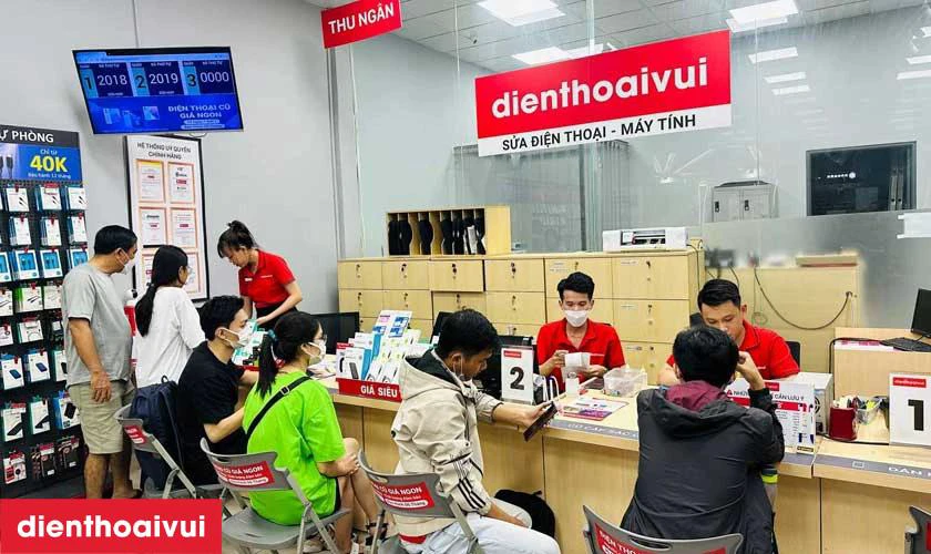 Dịch vụ thay m&agrave;n h&igrave;nh Vivo X80 Lite ch&iacute;nh h&atilde;ng, lấy liền tại Điện Thoại Vui