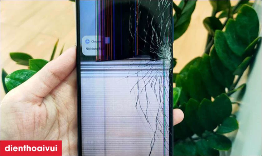Màn hình điện thoại Vivo X80 Pro bị sọc hoặc hiển thị điểm chết