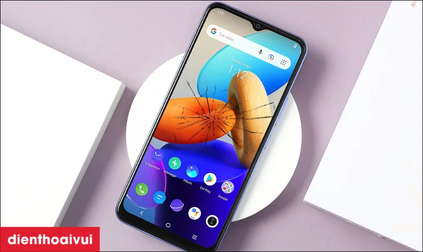 Va đập mạnh m&agrave;n h&igrave;nh Vivo Y02a