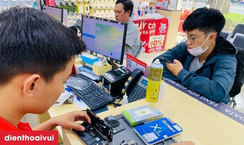 Cửa h&agrave;ng thay m&agrave;n h&igrave;nh Vivo Y02S ở đ&acirc;u uy t&iacute;n