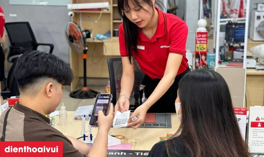 Quy tr&igrave;nh thay m&agrave;n h&igrave;nh Vivo Y12a chuy&ecirc;n nghiệp lấy liền tại Điện Thoại Vui