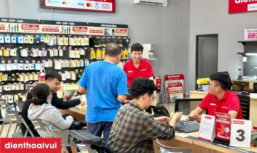 Vì sao nên thay màn hình Vivo Y17 chính hãng GENA loại Pro tại Điện Thoại Vui?