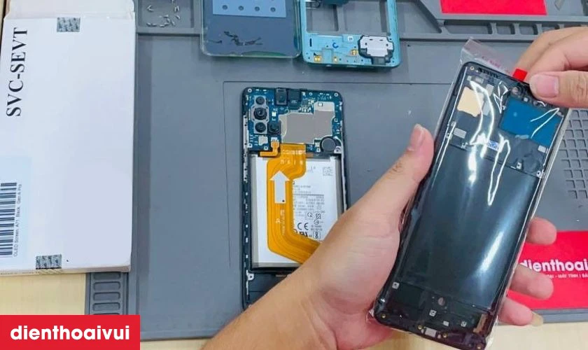 Quy tr&igrave;nh thay m&agrave;n h&igrave;nh Vivo Y23 chuy&ecirc;n nghiệp