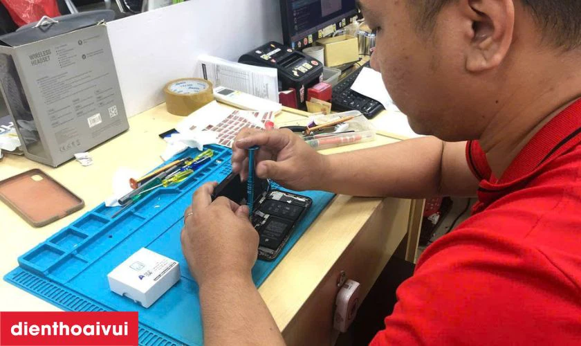 Có nên thay màn hình Vivo Y50 không?