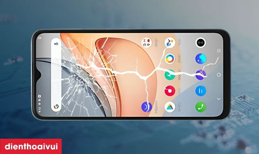 Điện thoại bị nứt m&agrave;n h&igrave;nh th&igrave; n&ecirc;n thay mới
