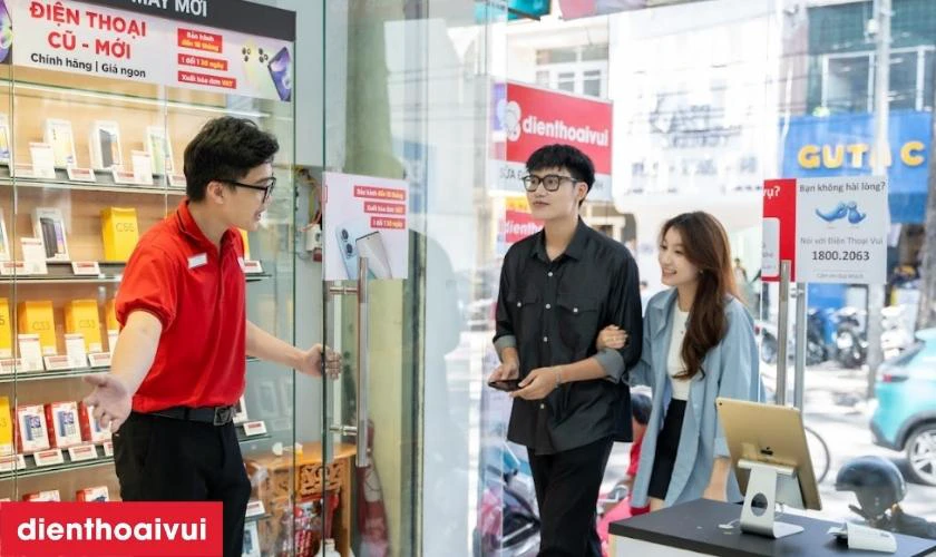 Dịch vụ thay m&agrave;n h&igrave;nh Vivo Y72 ch&iacute;nh h&atilde;ng, lấy liền tại Điện Thoại Vui