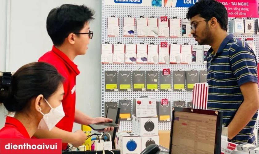 Cửa h&agrave;ng thay m&agrave;n h&igrave;nh Vivo Y78 ch&iacute;nh h&atilde;ng, lấy liền tại Điện Thoại Vui
