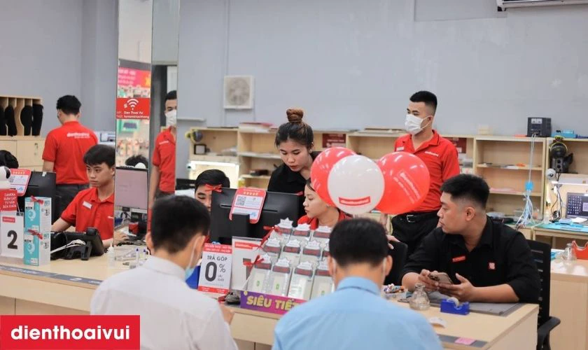 Kiểm tra m&agrave;n h&igrave;nh Vivo Y85a v&agrave; b&aacute;o gi&aacute;