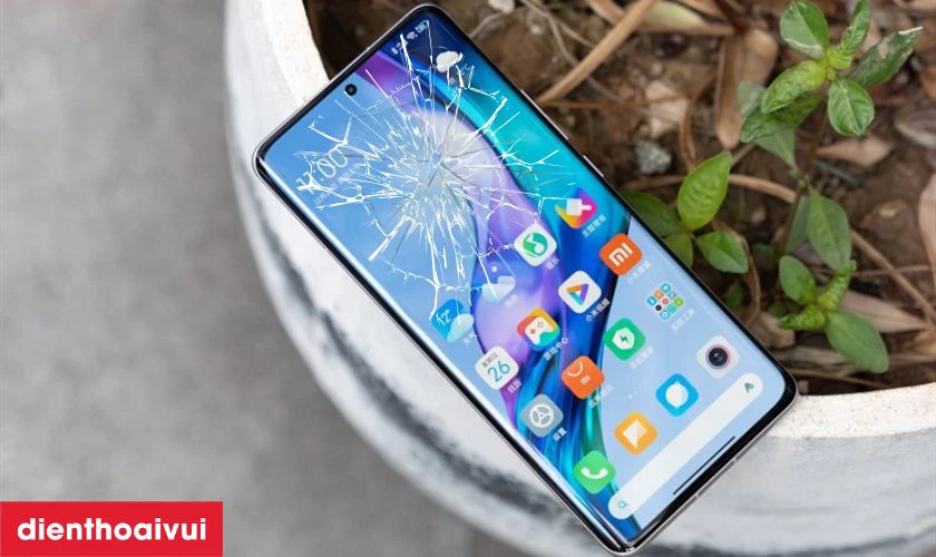 Dấu hiệu cần thay màn hình Xiaomi 12 Pro
