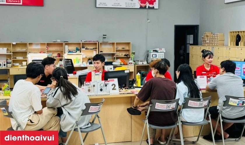 Cửa hàng cam kết báo giá minh bạch, đã bao gồm công thay và VAT