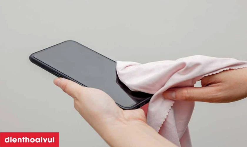 C&aacute;ch bảo quản điện thoại sau khi thay