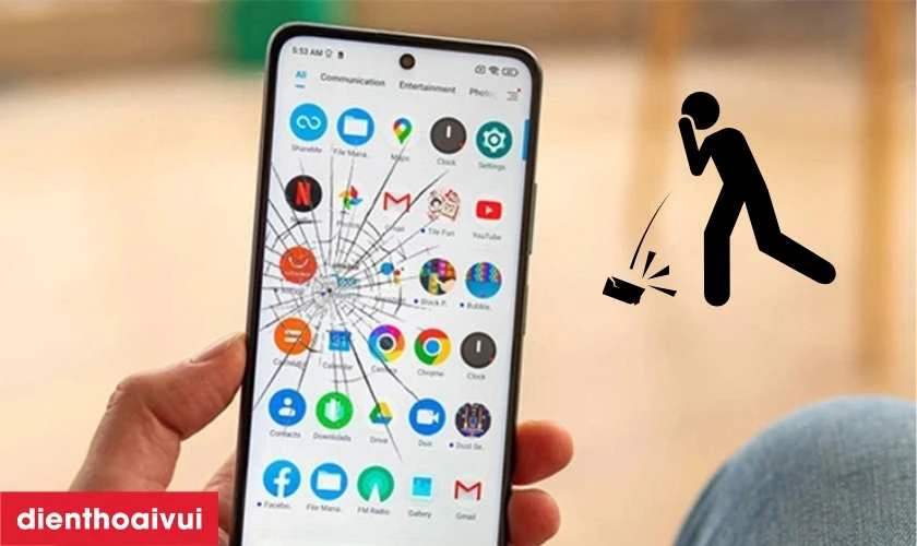 Máy bị va đập hoặc ngấm nước lâu