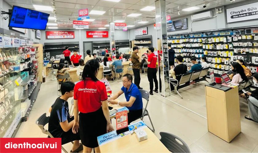 Địa chỉ thay m&agrave;n h&igrave;nh Xiaomi Poco X6 5G ở đ&acirc;u uy t&iacute;n, lấy liền tại TPHCM v&agrave; H&agrave; Nội