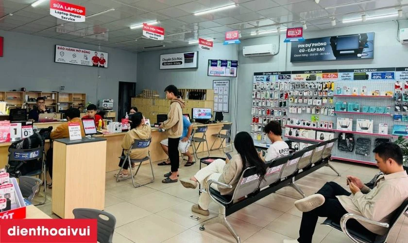 Dịch vụ thay m&agrave;n h&igrave;nh Xiaomi Poco X6 5G ch&iacute;nh h&atilde;ng, lấy liền tại Điện Thoại Vui