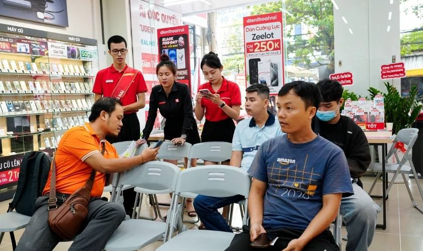 Yếu tố ảnh hưởng đến giá thay màn hình Xiaomi quận Long Biên