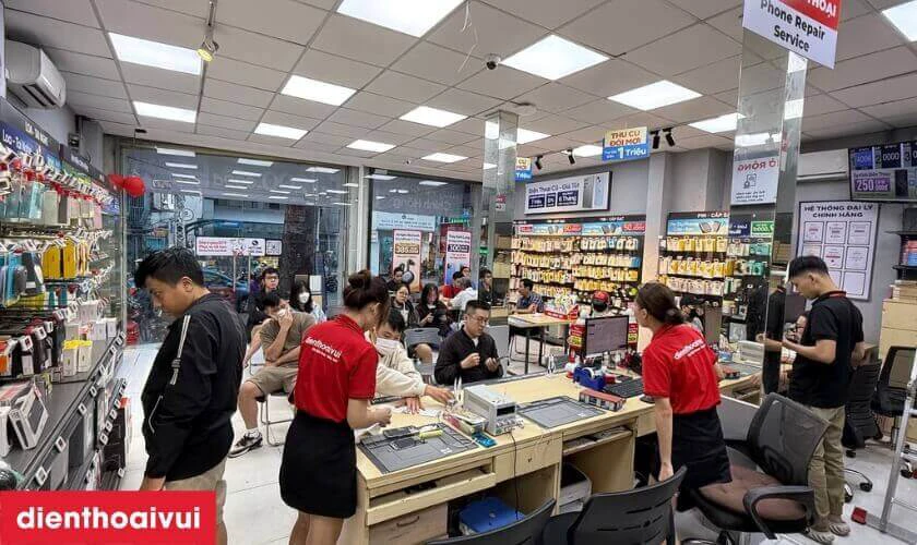 Cửa h&agrave;ng thay m&agrave;n h&igrave;nh Xiaomi Redmi 4S ch&iacute;nh h&atilde;ng, lấy liền