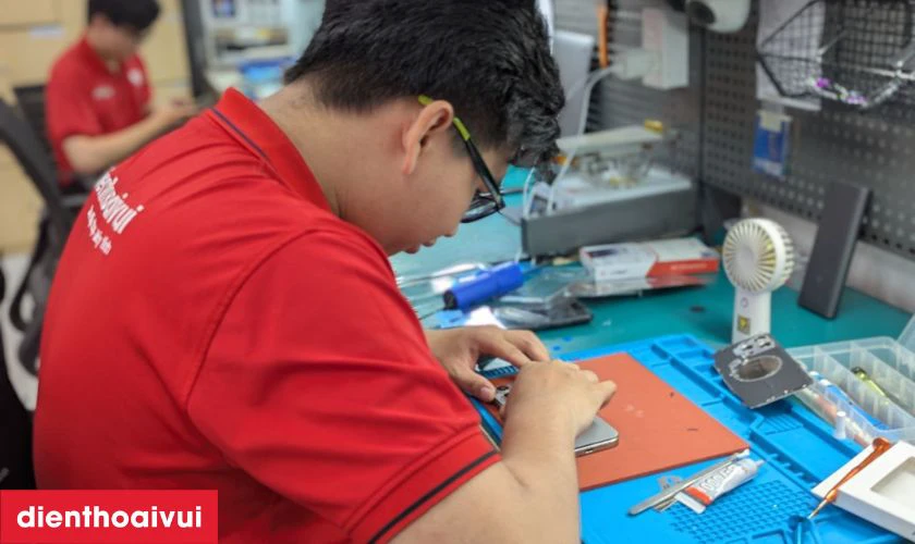 Quy trình thay màn hình Xiaomi chuyên nghiệp lấy liền tại Điện Thoại Vui