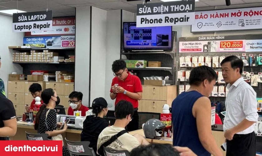 Dịch vụ thay m&agrave;n h&igrave;nh Xiaomi Redmi Note 12 Turbo ở đ&acirc;u uy t&iacute;n?