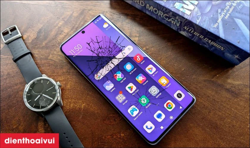 Vết nứt, vỡ m&agrave;n h&igrave;nh