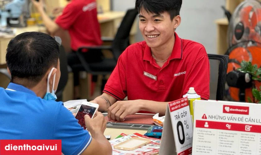 Quy tr&igrave;nh thay m&agrave;n h&igrave;nh Xiaomi Redmi Note 13 chuy&ecirc;n nghiệp lấy liền tại Điện Thoại Vui