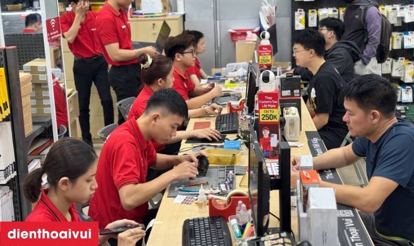 V&igrave; sao chọn thay m&agrave;n h&igrave;nh Xiaomi Redmi Turbo 3 tại Điện Thoại Vui?