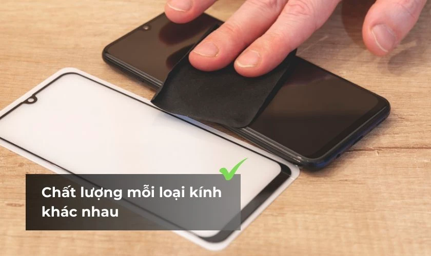 Yếu tố ảnh hưởng thay mặt k&iacute;nh điện thoại hết bao nhi&ecirc;u tiền
